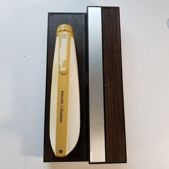 Vintage Philips Electric Carving Knife with Wall Mount Holding Tray - Picture 3 of 16